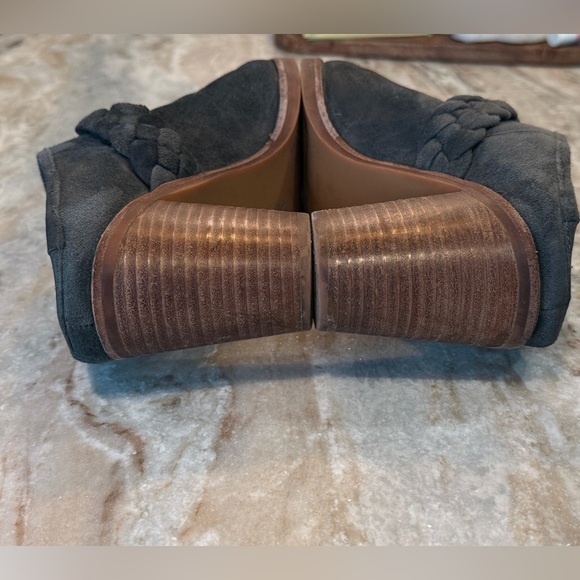 Women’s DOLCE VITA Serla High Heel Mule- Grey suede. Size 9 - Picture 9 of 10